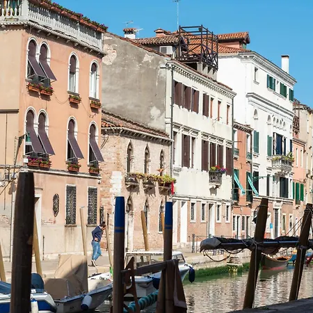 App In 15 Min From Train Station S L Apartamento